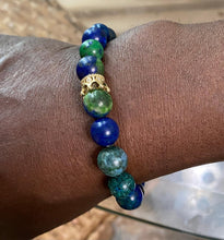 Load image into Gallery viewer, Unisex Azurite Blue Green Semi Precious Stone Bracelet With Gold Plated Crown
