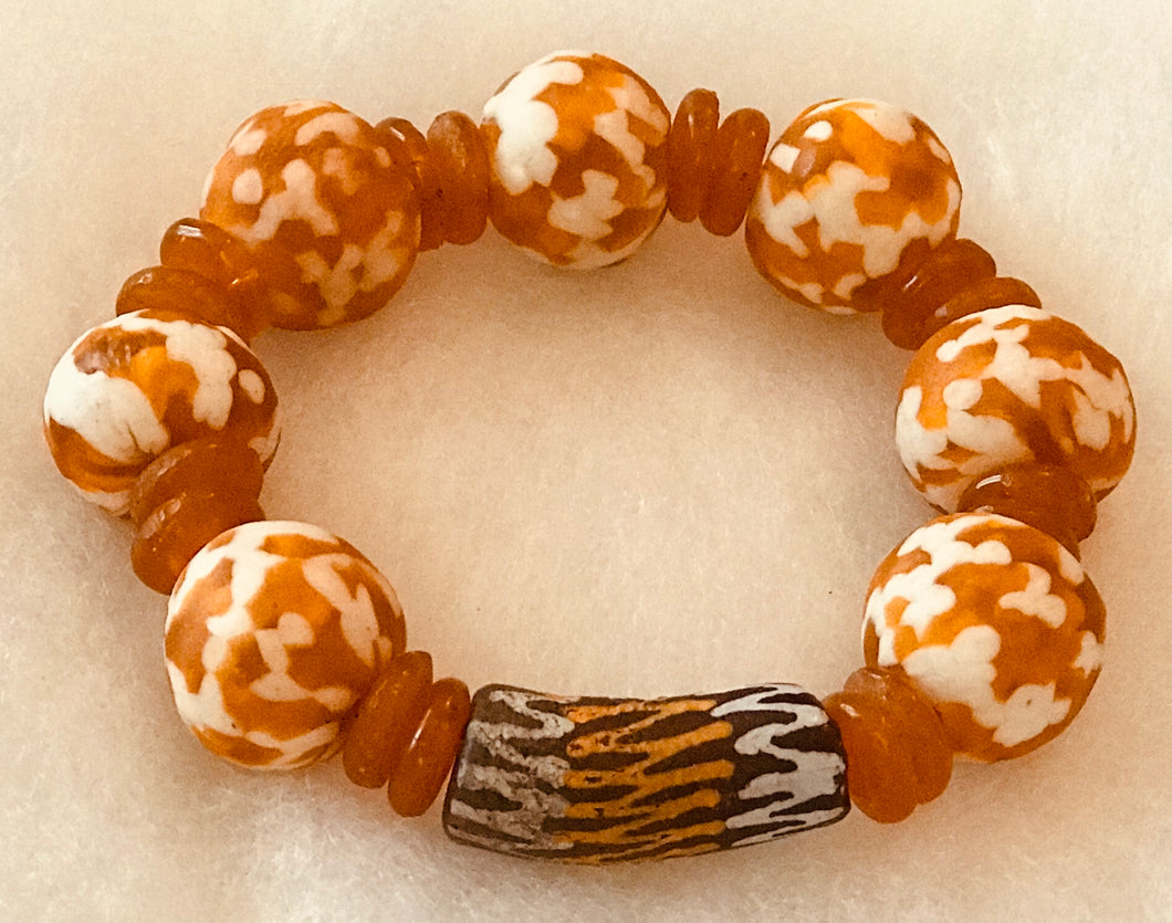 Marbled Amber White & Brown Krobo Bead Bracelet